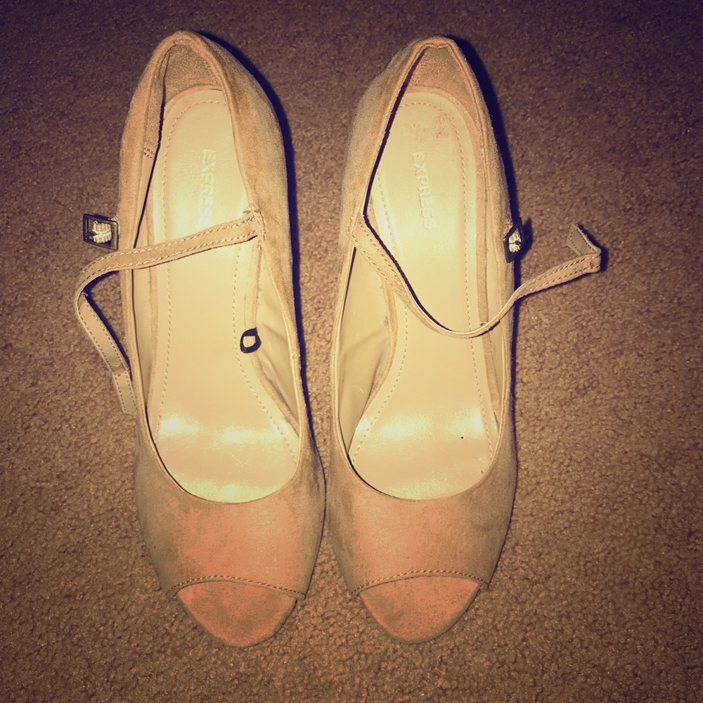 Express Open Toe Tan Wedges